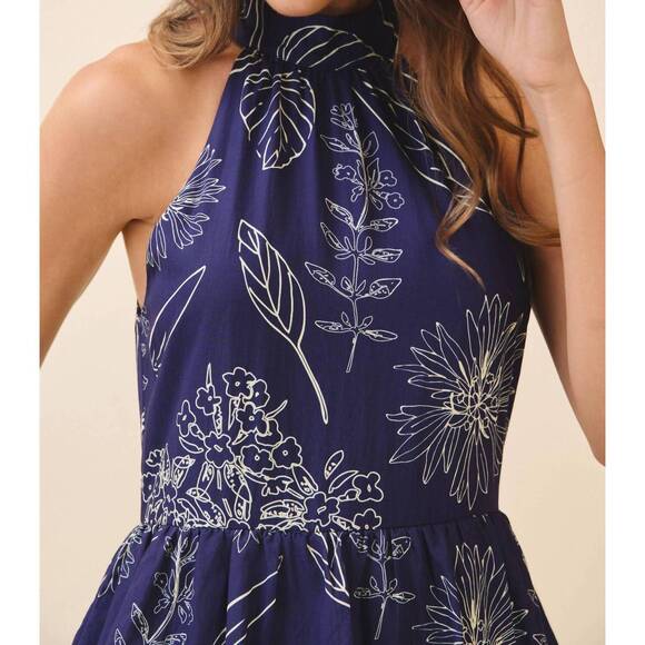 NEW TCEC halter neck back tie tiered maxi dress in navy - Picture 4 of 4